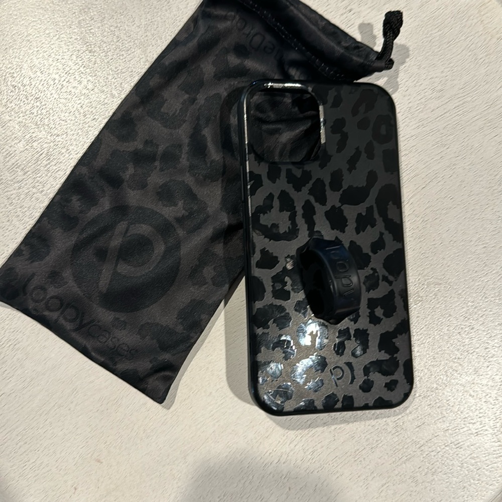iPhone 12/12 Pro (6.1" Screen) Midnight Leopard | Matte & Gloss / Righty